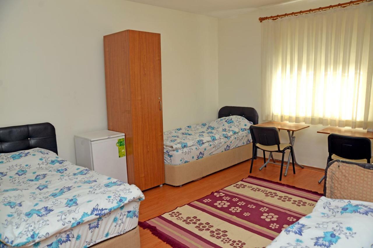 Vatan Yurt Hostel Estambul Exterior foto