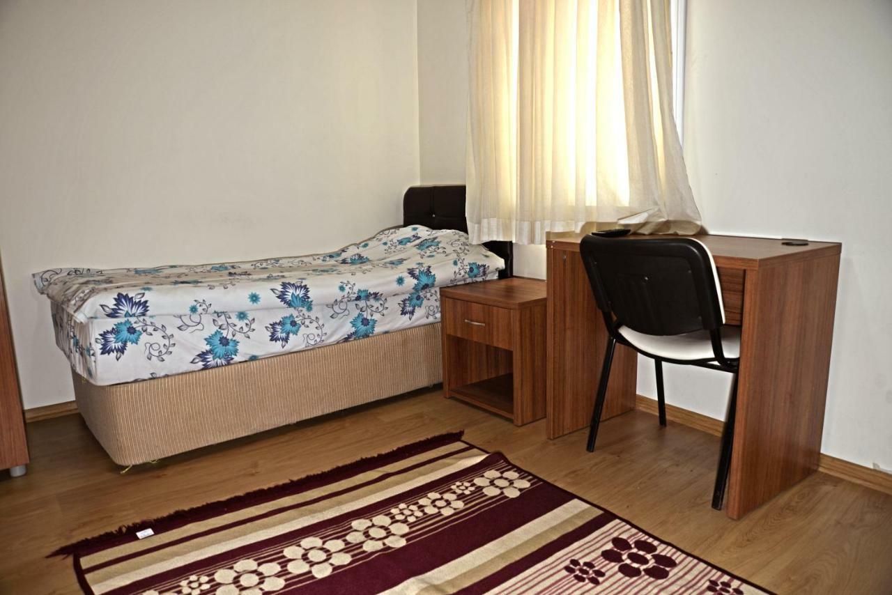 Vatan Yurt Hostel Estambul Exterior foto