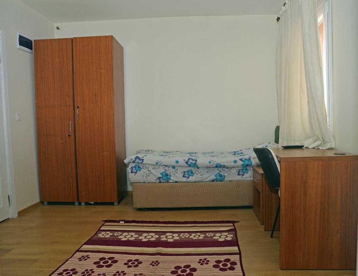 Vatan Yurt Hostel Estambul Exterior foto