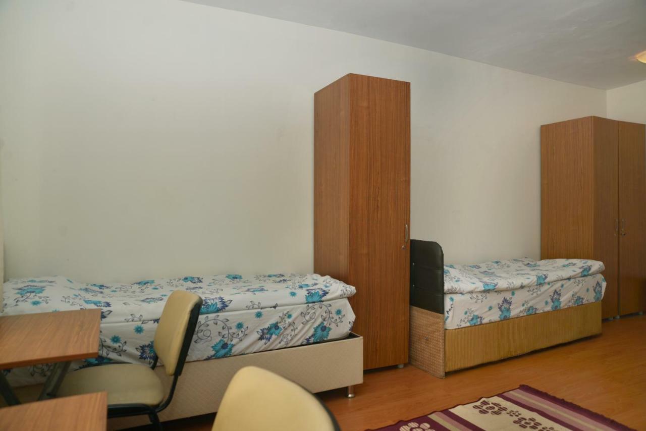 Vatan Yurt Hostel Estambul Exterior foto